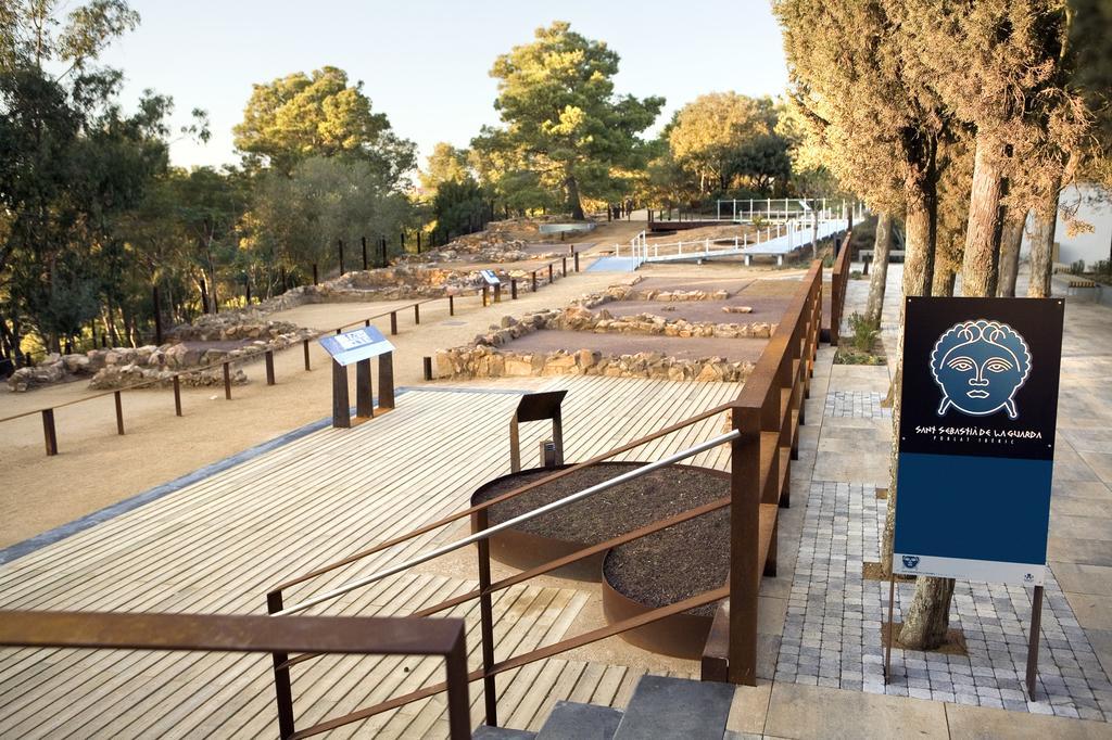 יפראנק El Far Hotel Restaurant מראה חיצוני תמונה
